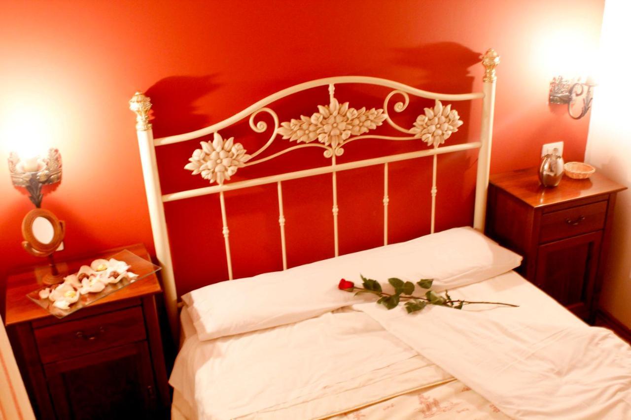 Hostatgeria Sant Jaume Hotel Corachar ภายนอก รูปภาพ