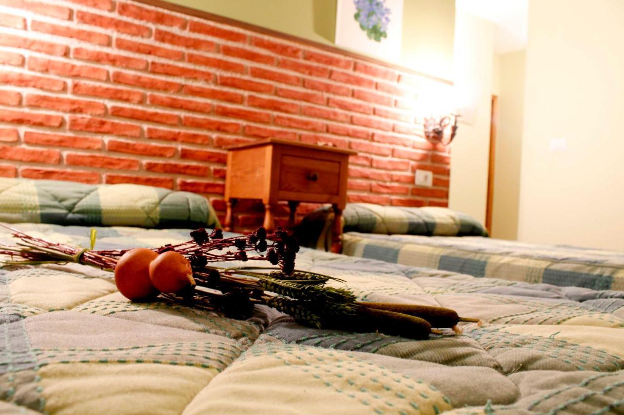 Hostatgeria Sant Jaume Hotel Corachar ภายนอก รูปภาพ