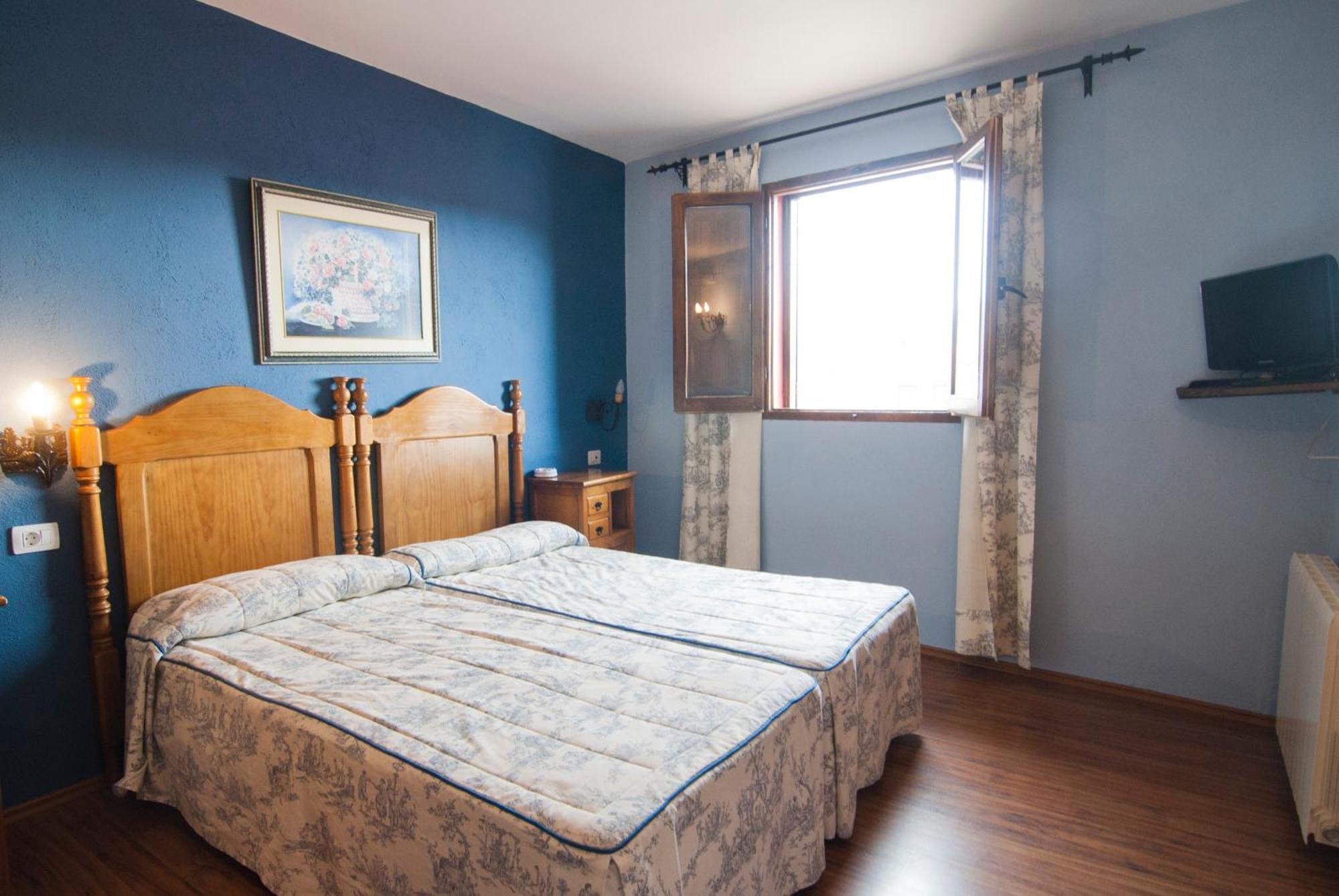 Hostatgeria Sant Jaume Hotel Corachar ภายนอก รูปภาพ