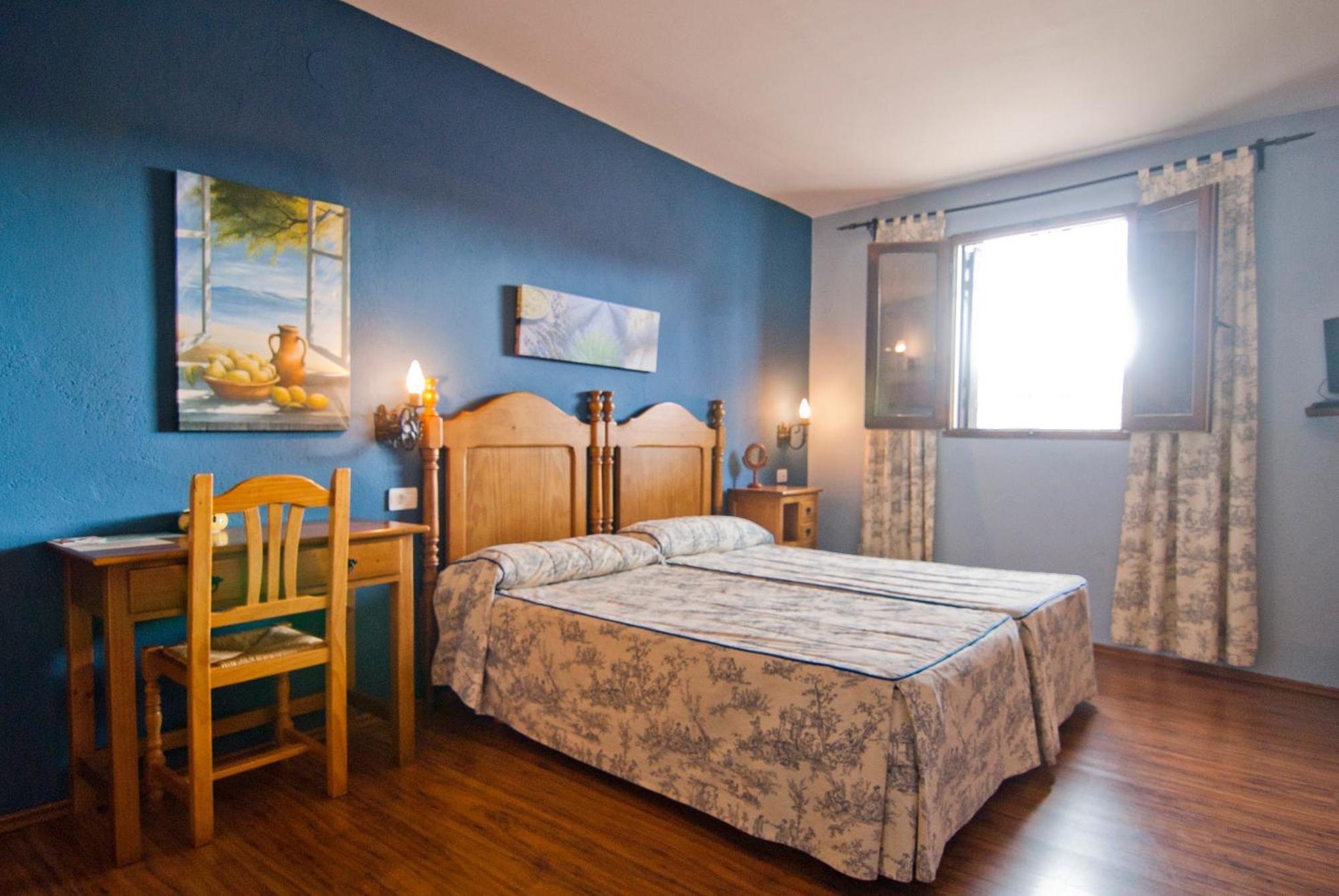 Hostatgeria Sant Jaume Hotel Corachar ภายนอก รูปภาพ