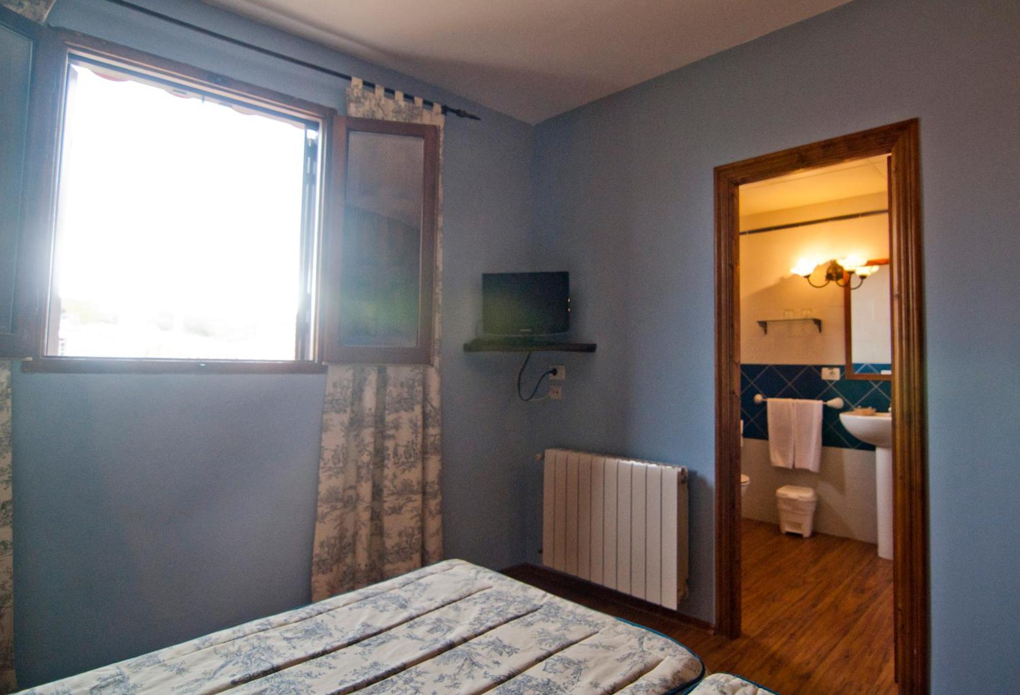Hostatgeria Sant Jaume Hotel Corachar ภายนอก รูปภาพ